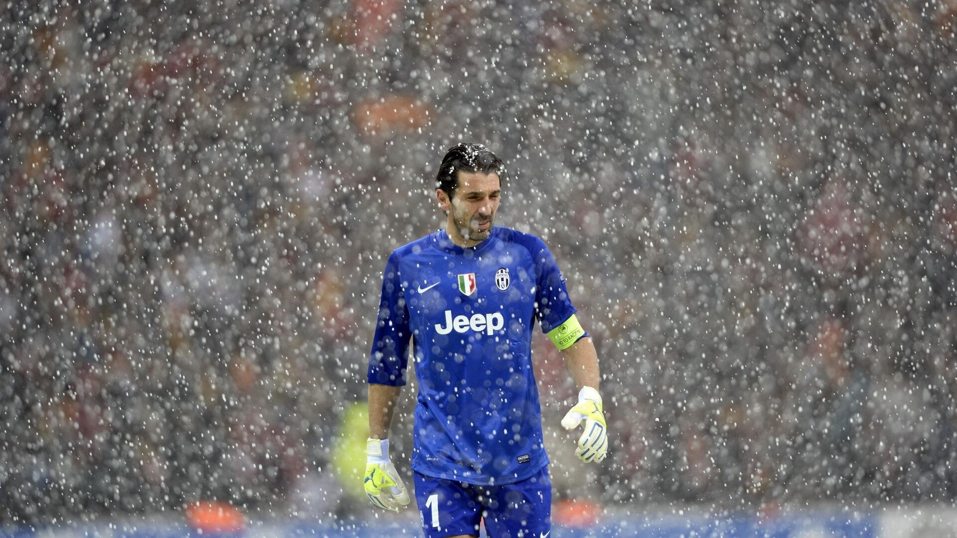 自由人队教练战术调整得当,自由人站位